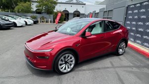 A Tesla vezető nélküli autókat tesztel Austin utcáin, önkiszállítást jelent be