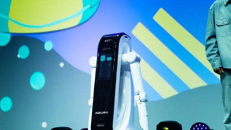 Neura MiPa: Az első háztartási robot már előrendelhető
