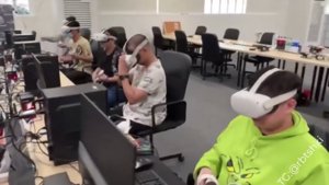 Japán bolti robotjait távolról emberi pilóták irányítják