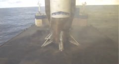 Bezos csatlakozik a rakétaleszállók klubjához 25 év után