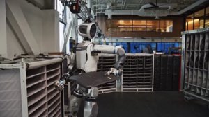 Hyundai Atlas humanoid robotok hadseregét rendeli