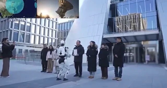 Búcsú a Wi-Fitől: Műholdról vezérlik a kínai Tiangong robotot