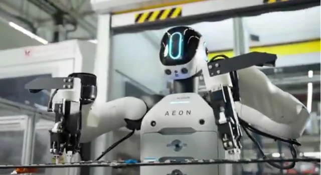 BMW-csavar: a Hexagon humanoidjai nyertek Lipcsében