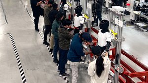 A Tesla leállítja az Optimus gyártását az újratervezés miatt