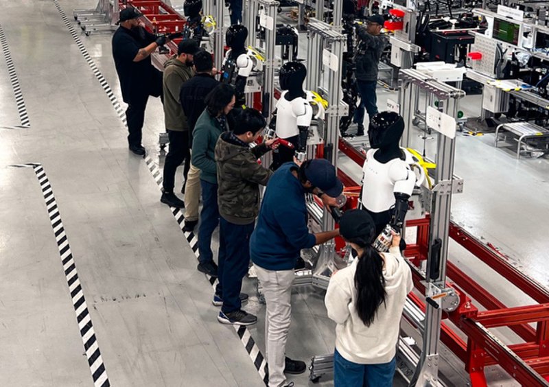 A Tesla leállítja az Optimus gyártását az újratervezés miatt