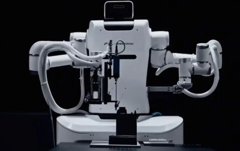 Zeus 1: A PL-Universe nagy pontosságú humanoid robotja