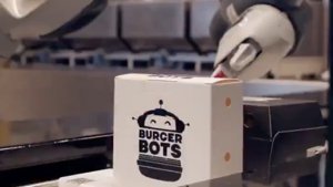 Kaliforniai étterem robotokkal szolgál fel hamburgereket 27 másodperc alatt