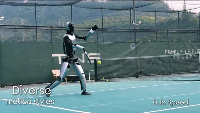 Az UBTECH Walker S2 robotja ütős teniszütést tud!