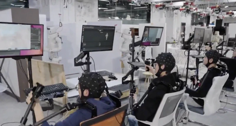 Gondolatvezérelt humanoid robot lehet az új irodai avatárod