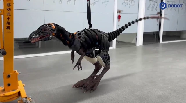 A DOBOT új robotdinoszaurusza fellélegzik