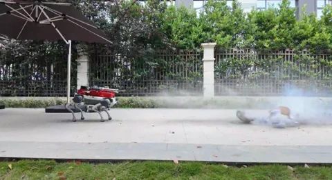 A DEEP Robotics négylábúja már tűzoltóként is bevethető