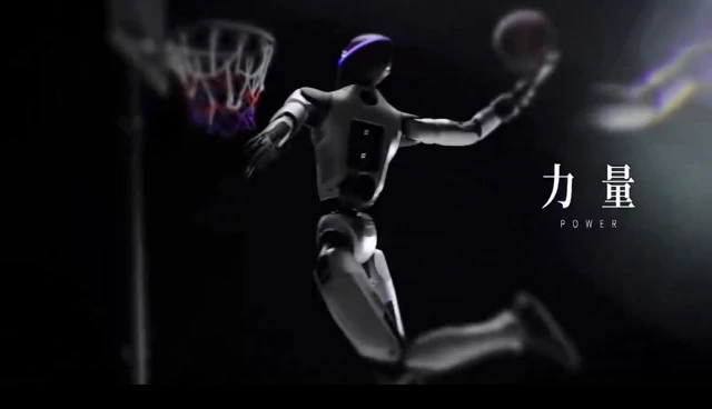 A Magic Lab humanoid robotja repülő zsákolást mutatott be