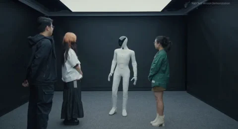 Az XPeng humanoid robotja átment a kínos csevegés teszten