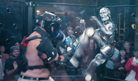Ember vs. Robot harc: Férfi a gép ellen 385 kilós rúgással