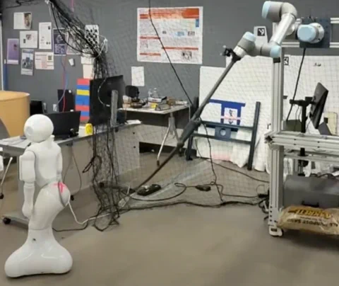 A CMU megtanította a robotkart ostorozni a tudományért