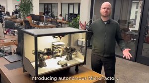 MicroFactory: Bemutatták az 5000 dolláros elektronikai összeszerelő robotot