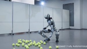 Oli humanoid robot teniszlabda-képességeivel büszkélkedik
