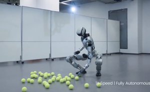 Oli humanoid robot teniszlabda-képességeivel büszkélkedik