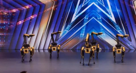 A Boston Dynamics robotjai lopják a show-t az America's Got Talenten