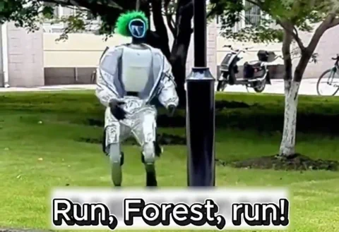 Robot kölyök elszabadult kalandja a környéken