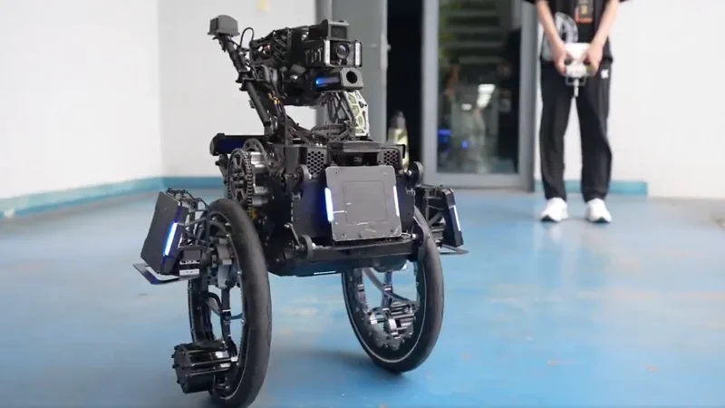 Kínai kétkerekű robot lenyűgöző egyensúlyozási képességeket mutat