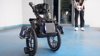 Kínai kétkerekű robot lenyűgöző egyensúlyozási képességeket mutat