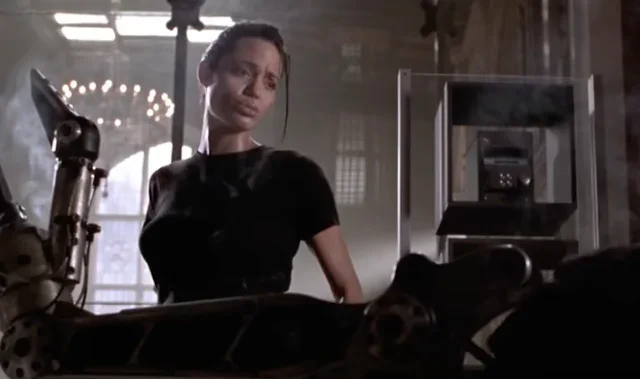 Lara Croft vs Killer Robot: A Classic AI Safety Lesson